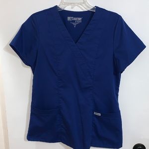 Barco Grey’s Anatomy Scrub Top || Size: Medium